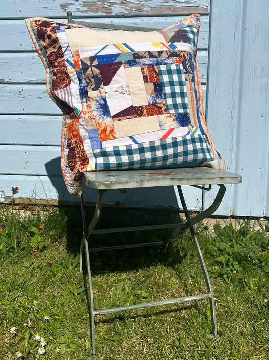 'Log Cabin' Variation Quilted Cushion Cover